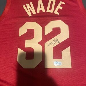 Dean Wade signed Cavs swingman jersey